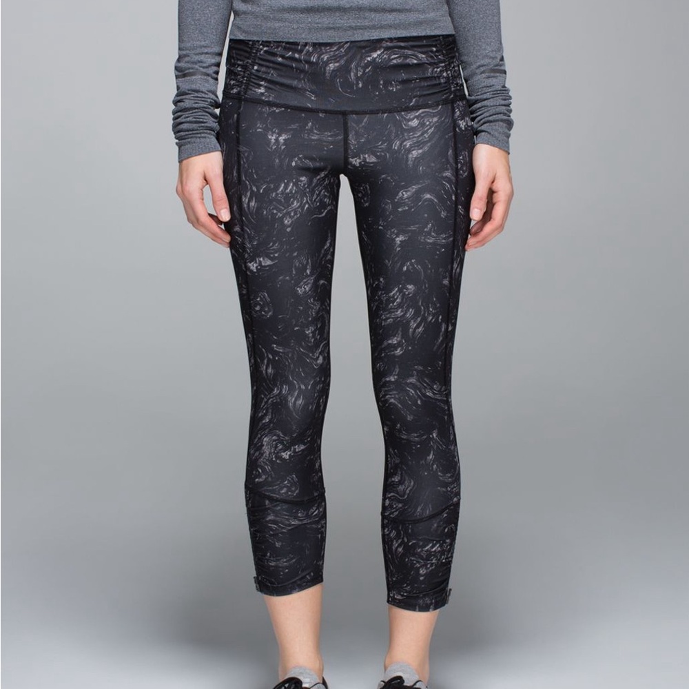 Lululemon Runday Crop Full-On Luxtreme 24” Arsenal Ambient Grey Black Size 6